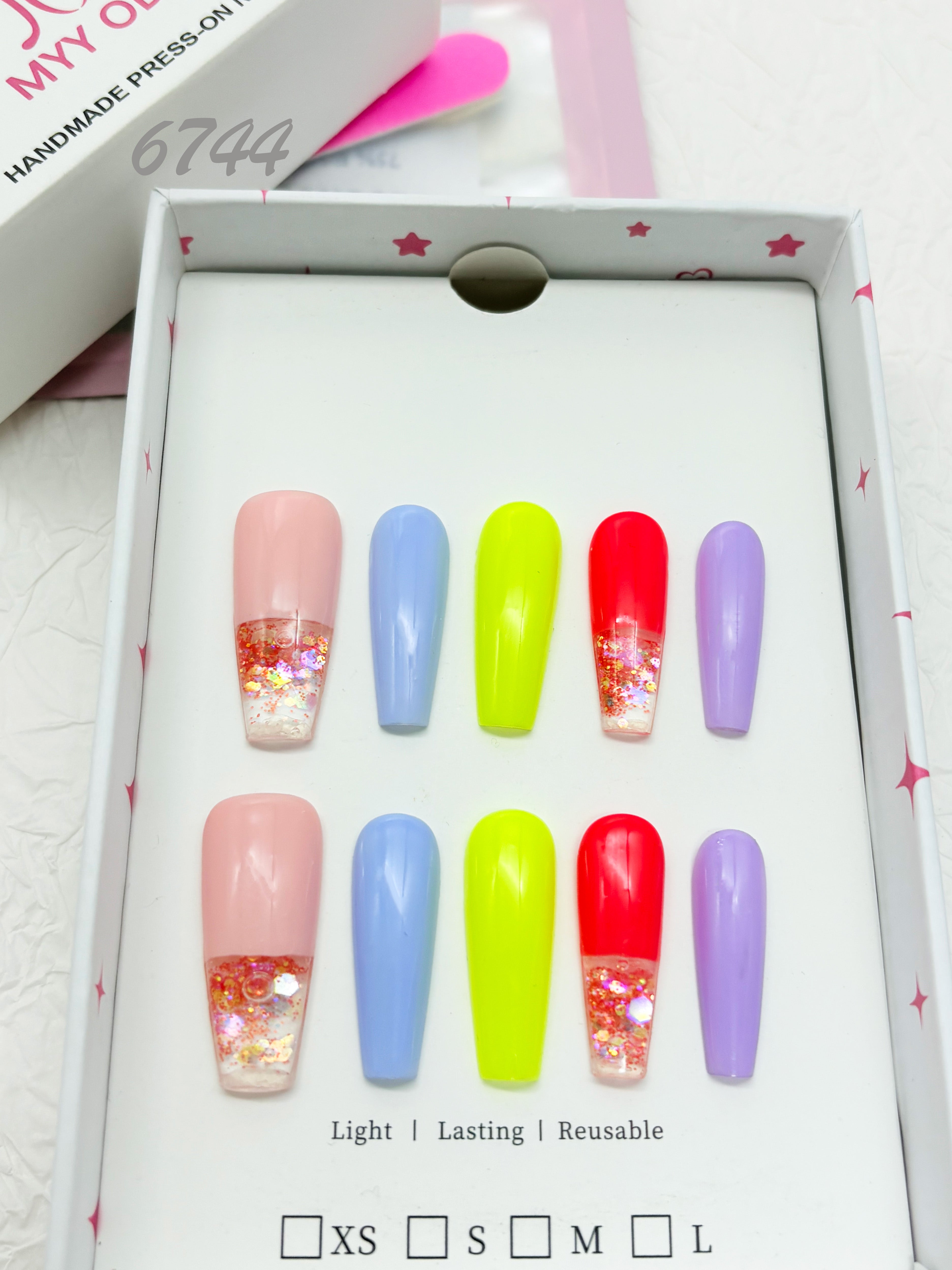 zb85..Exquisite nails