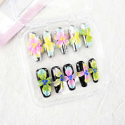zb33..A variety of almond-shaped and square nails.