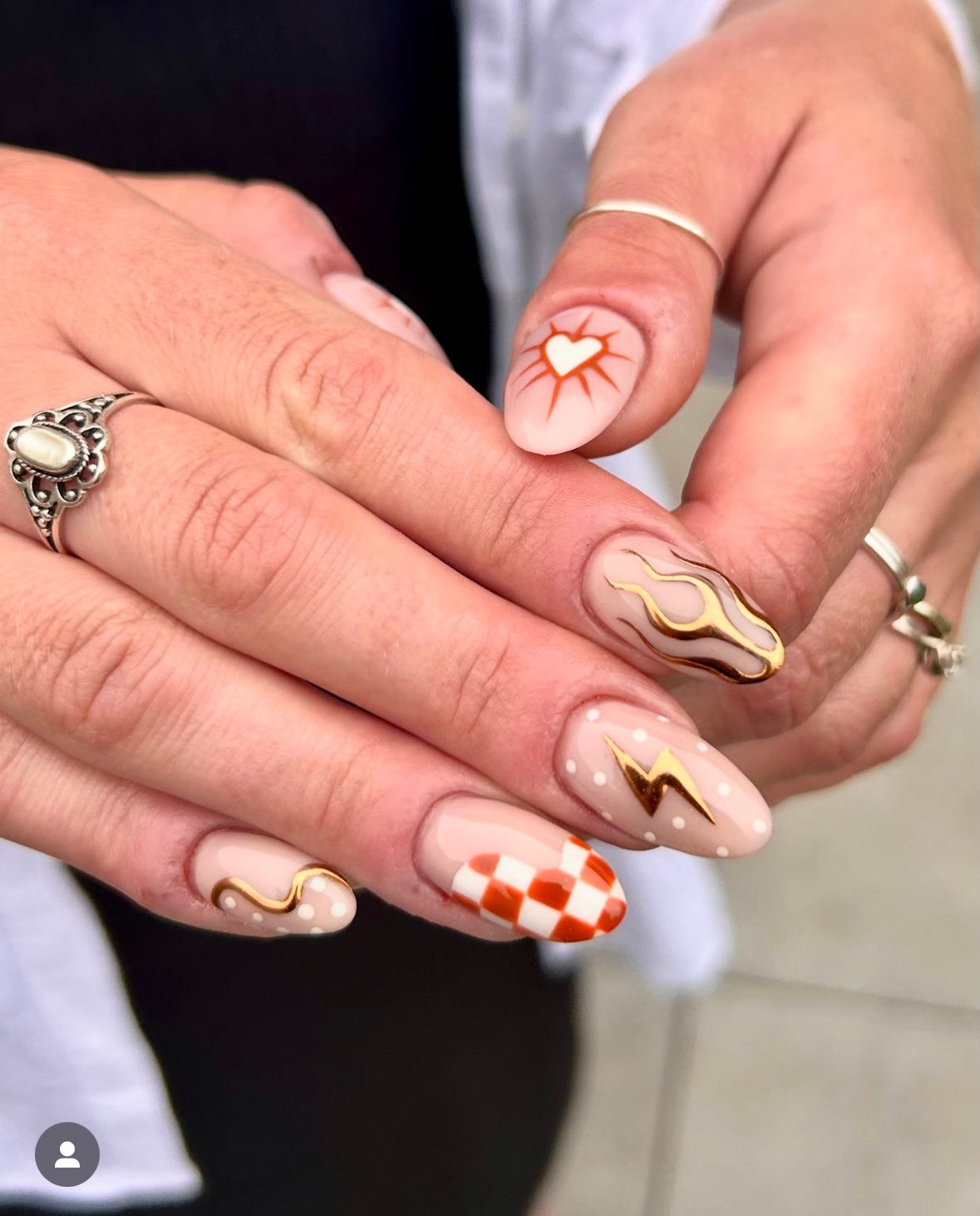 Nails-Nikki
