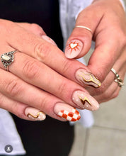 Customized Nails-huggy