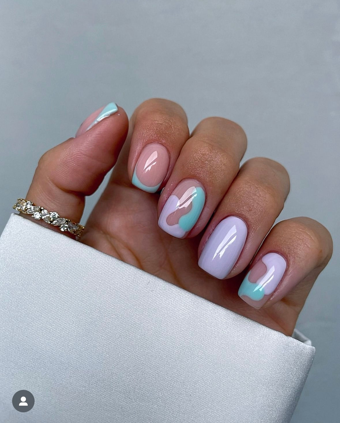 Customized Nails-roy