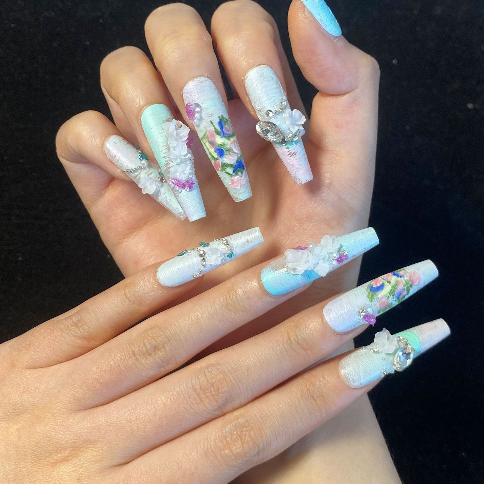 A1705-High-end designer handcrafted custom-made manicure