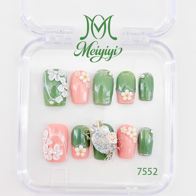 zb118..A wide variety of nails