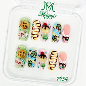 zb132..A variety of nails