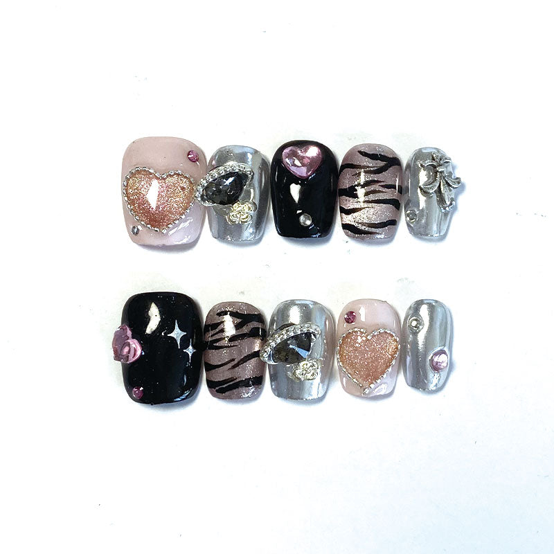 A1243-Handmade 2025 bestseller custom nail art trend, fashionable and international style