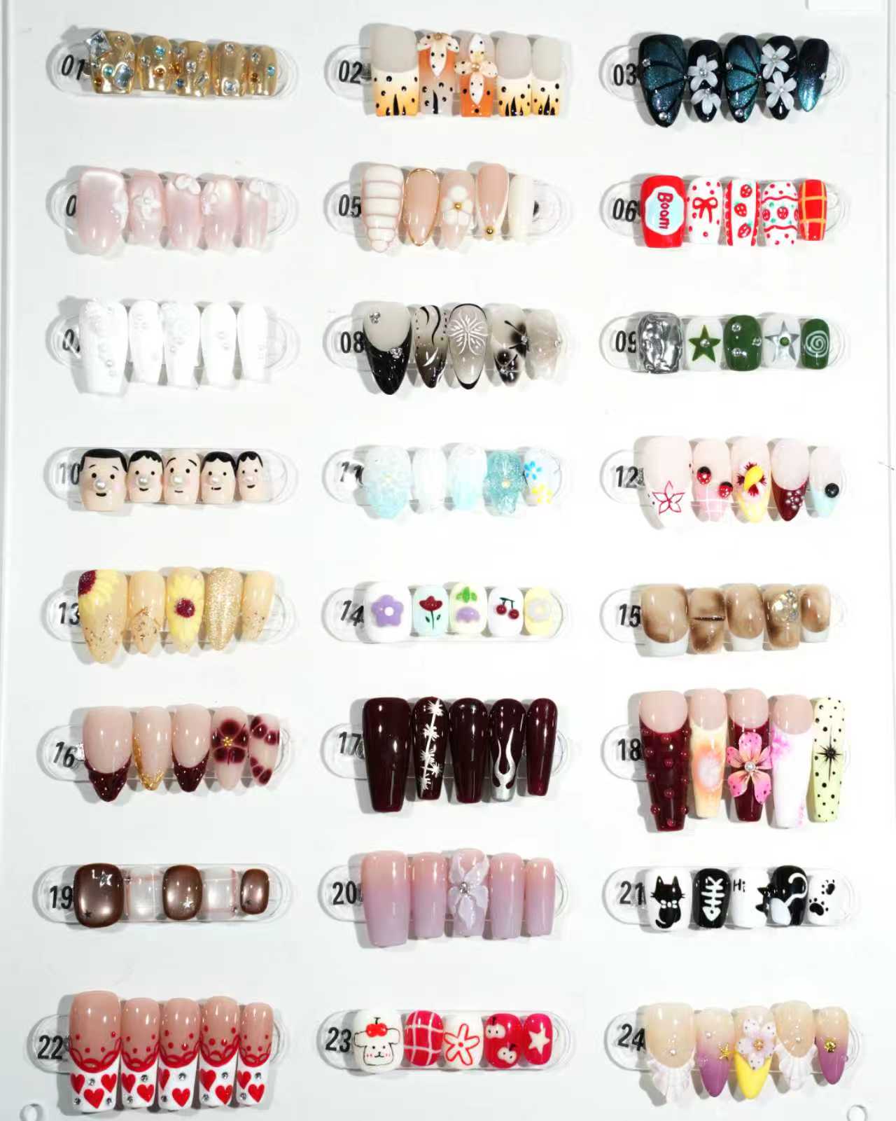 zb65..A display board featuring 24 different styles of fashionable and trendy nail art.